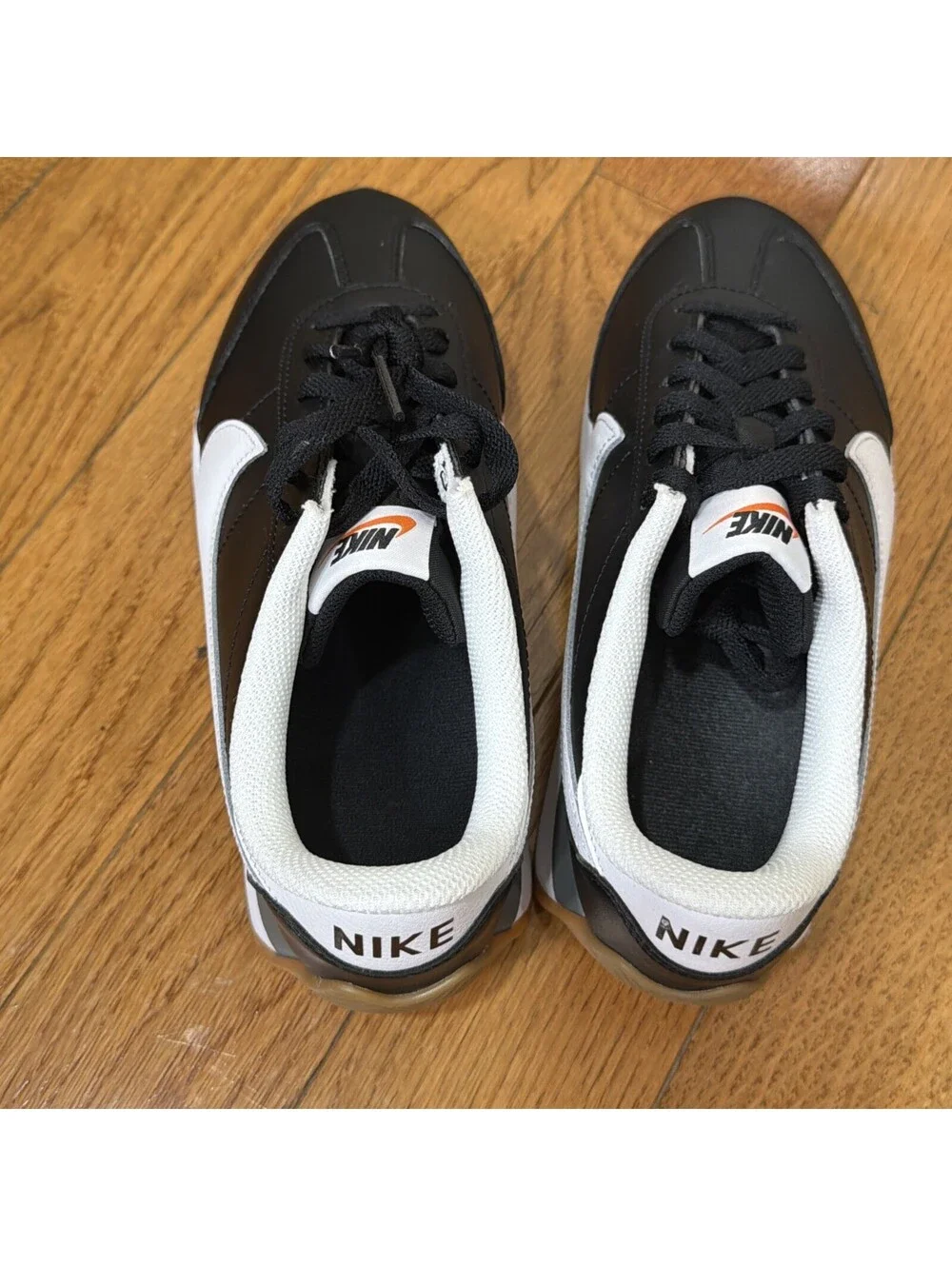 Size 7 US Womens Nike Pacific Leather Retro Black White Sneakers / 5.5 Men’s